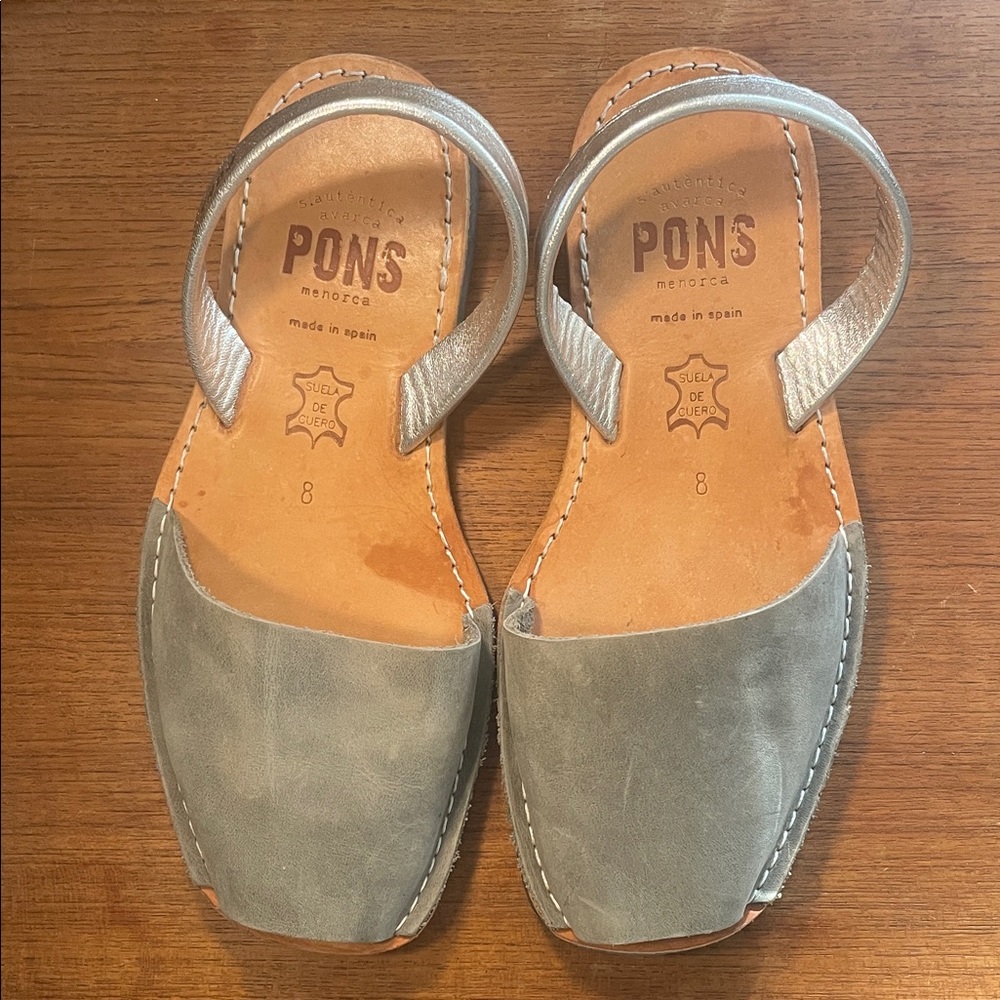 Pons Menorca Women's Silver & Gray Leather Sandals